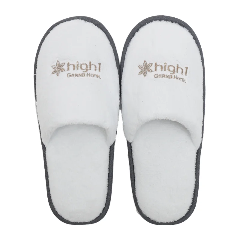 Luxury High Quality Custom Logo White Closed Toe Velour Hotel Disposable Coral Fleece Slippers