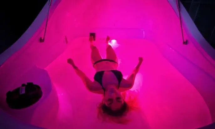 Highly Comfortable Floatation Pod with High Quality Float Capsule tank Meditation Isolation Therapy Pod