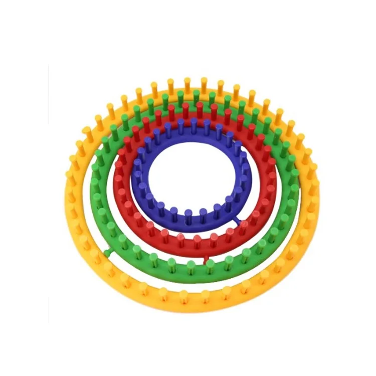 round knitting loom set 1.JPG