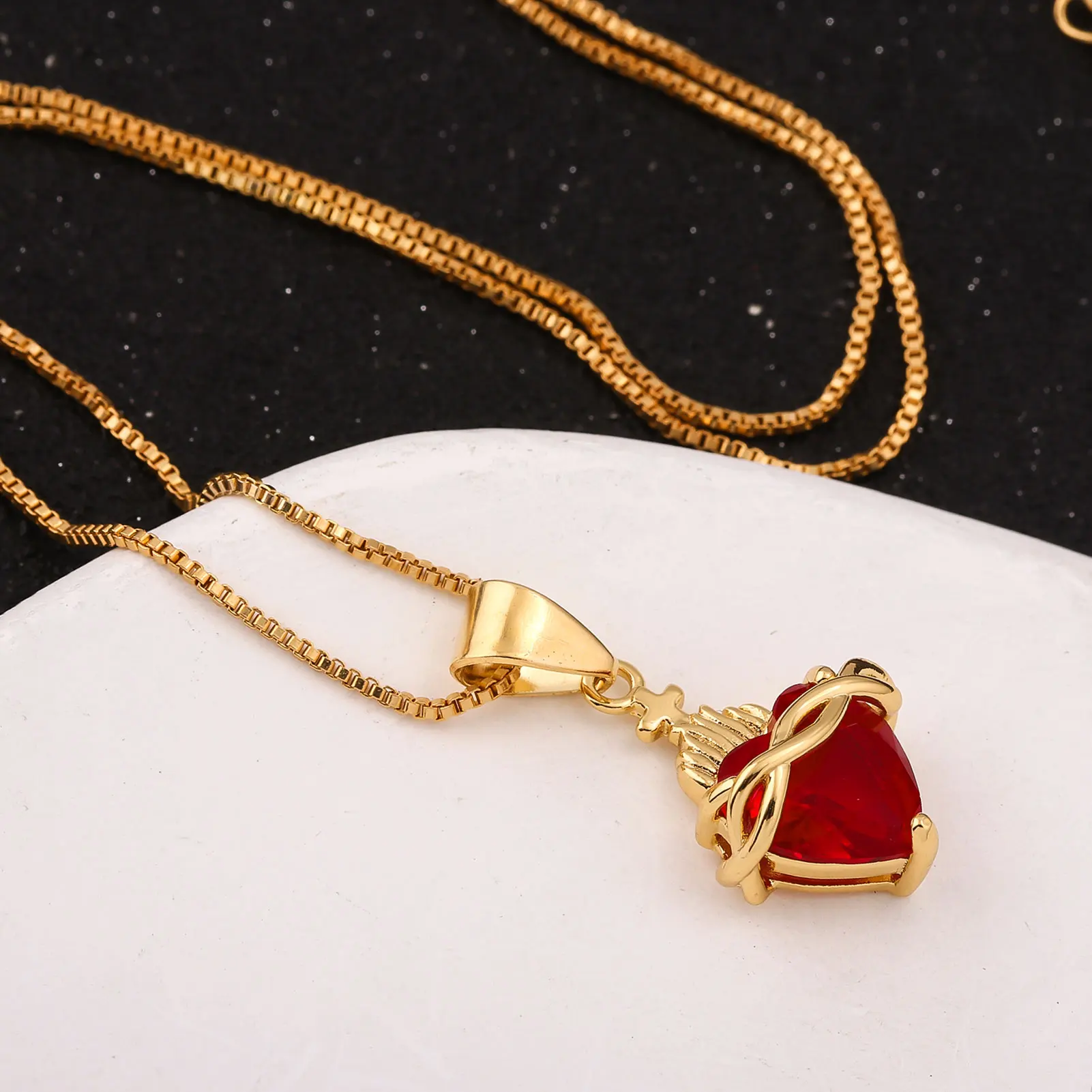 Elegant Zircon Heart Bow Necklace for Women