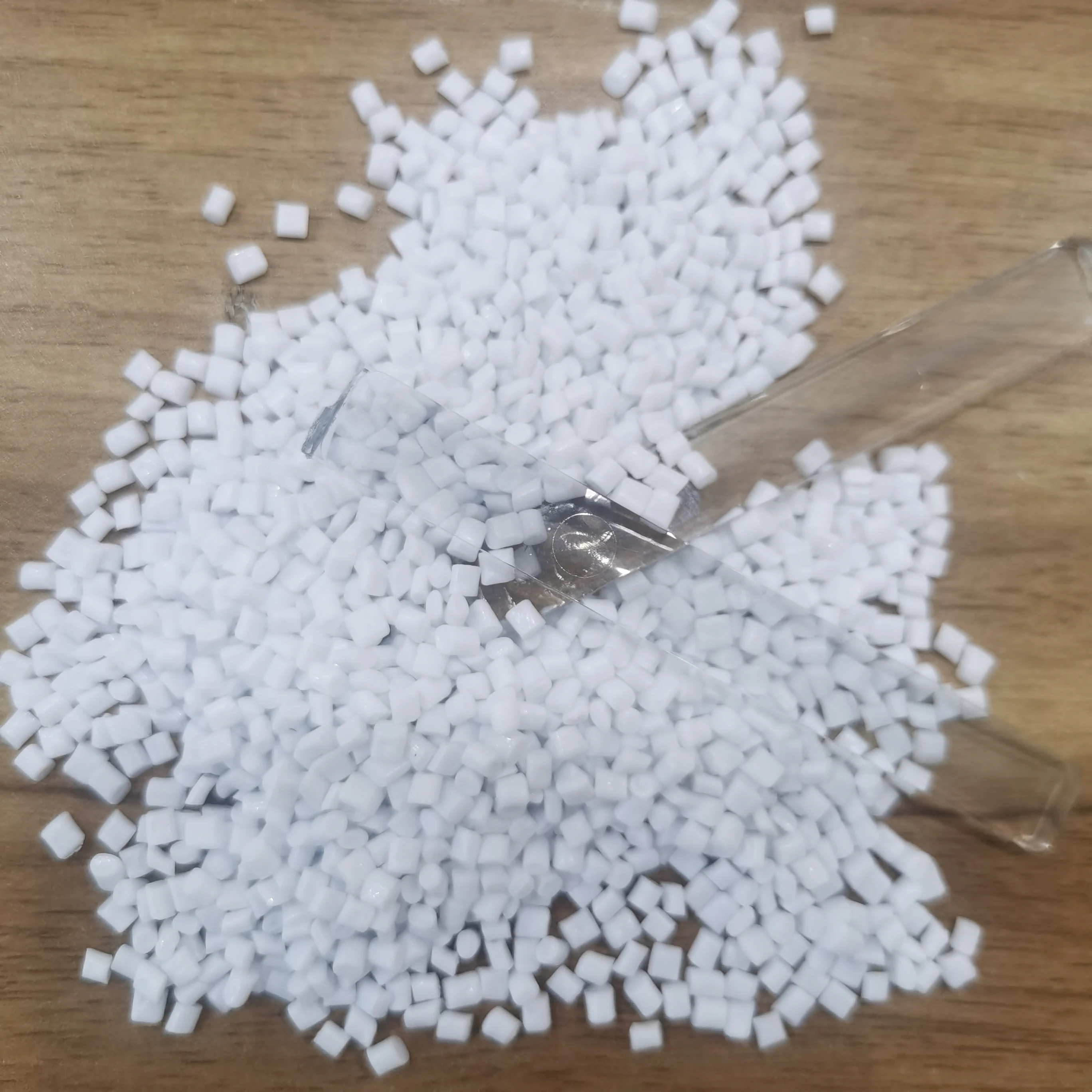 CR-BRIGHT CR-8816 ПЭТ смолы