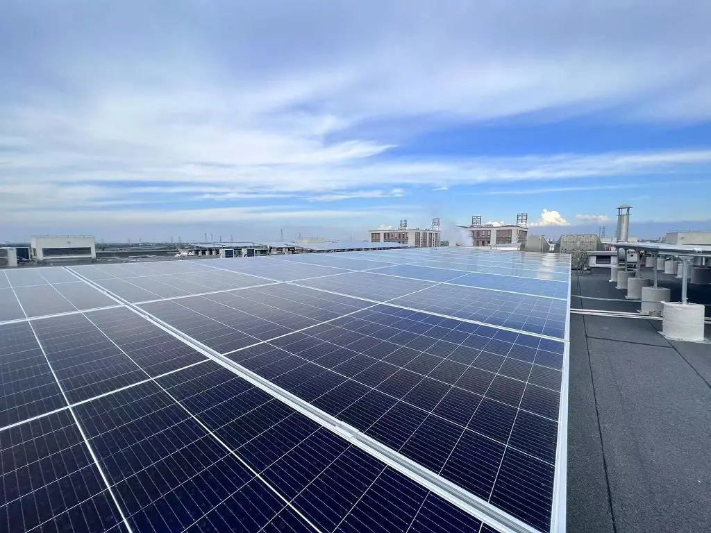 QIANEN 100-150KW-X2 Commercial Grid-Connected Solar Power System High-Efficiency Photovoltaic Energy Generation MPPT Controller manufacture