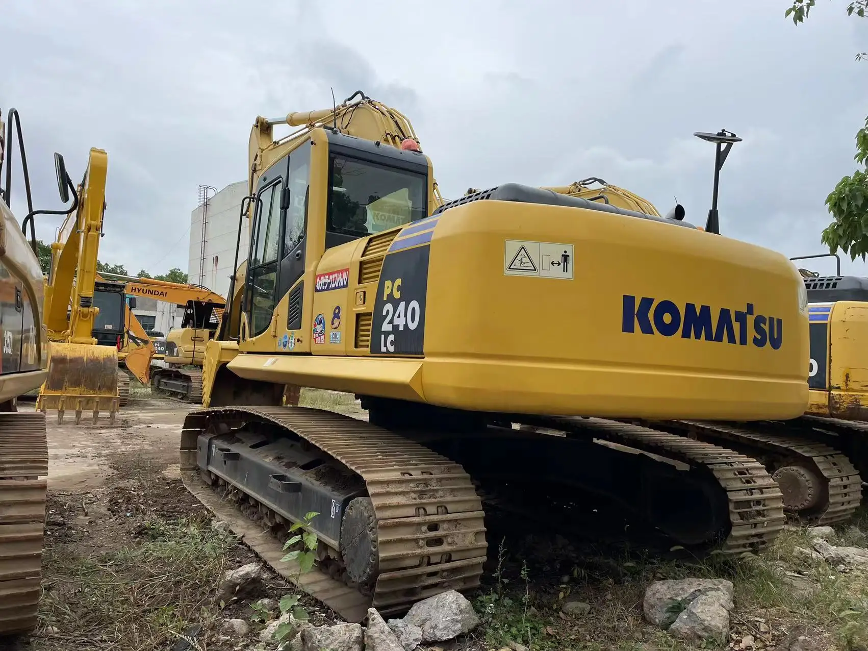 Original Japan Used Komatsu Excavator Pc240-8 Earth-moving Machinery ...