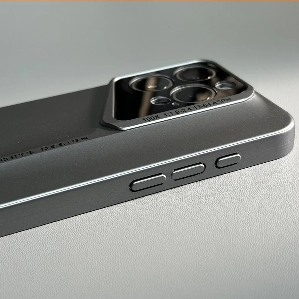 Slim Fit Exquisite Personality Cool Shockproof Wireless Charging Phone Cover for iphone 14 15 16 Pro Max case