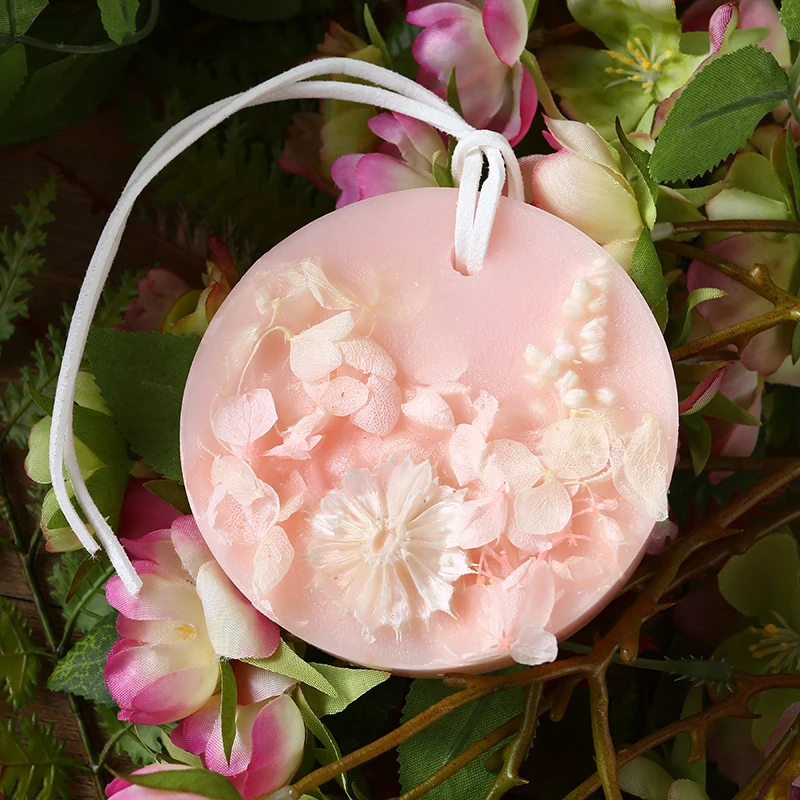 manufacturer direct wholesale custom long lasting aroma scented flower wax air freshener with premium essential oil oem odm hanging fragrance decoration for car wardrobe closet drawer-4