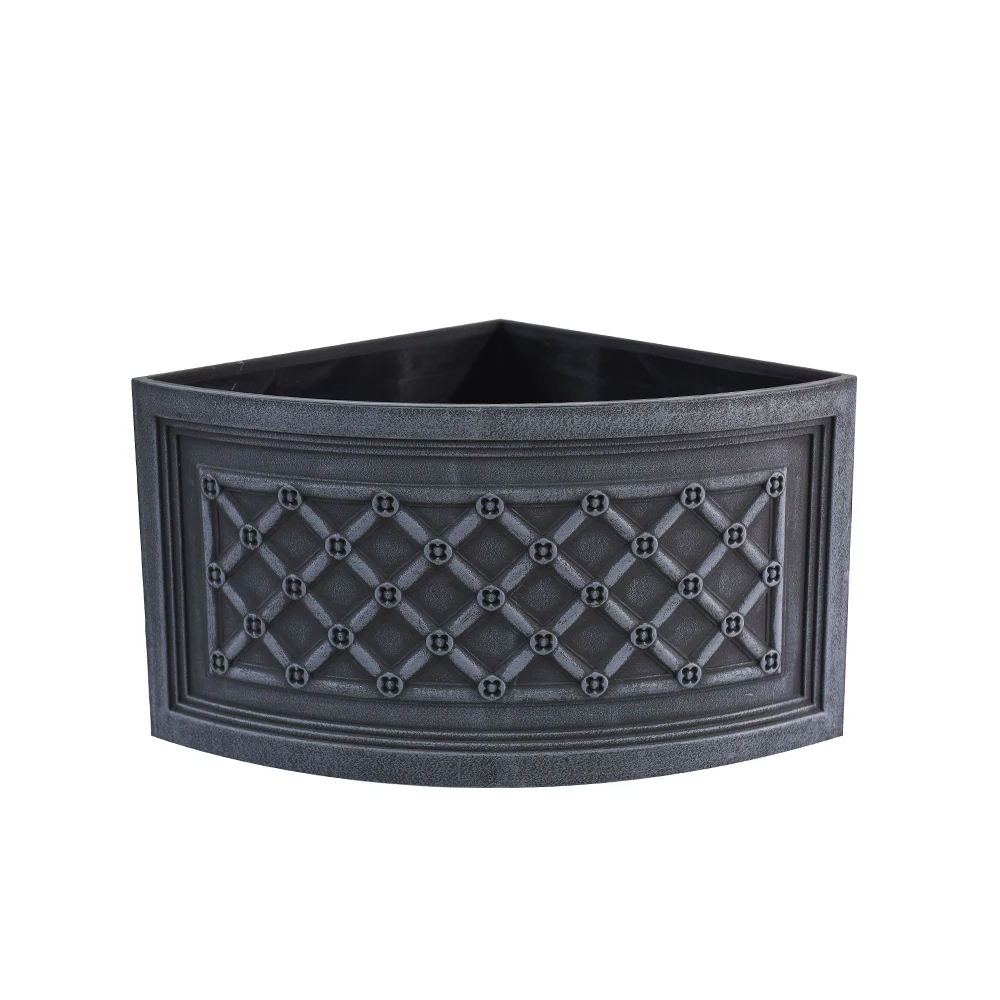 Different Types Black Triangle Shape Plastic Flower Pots