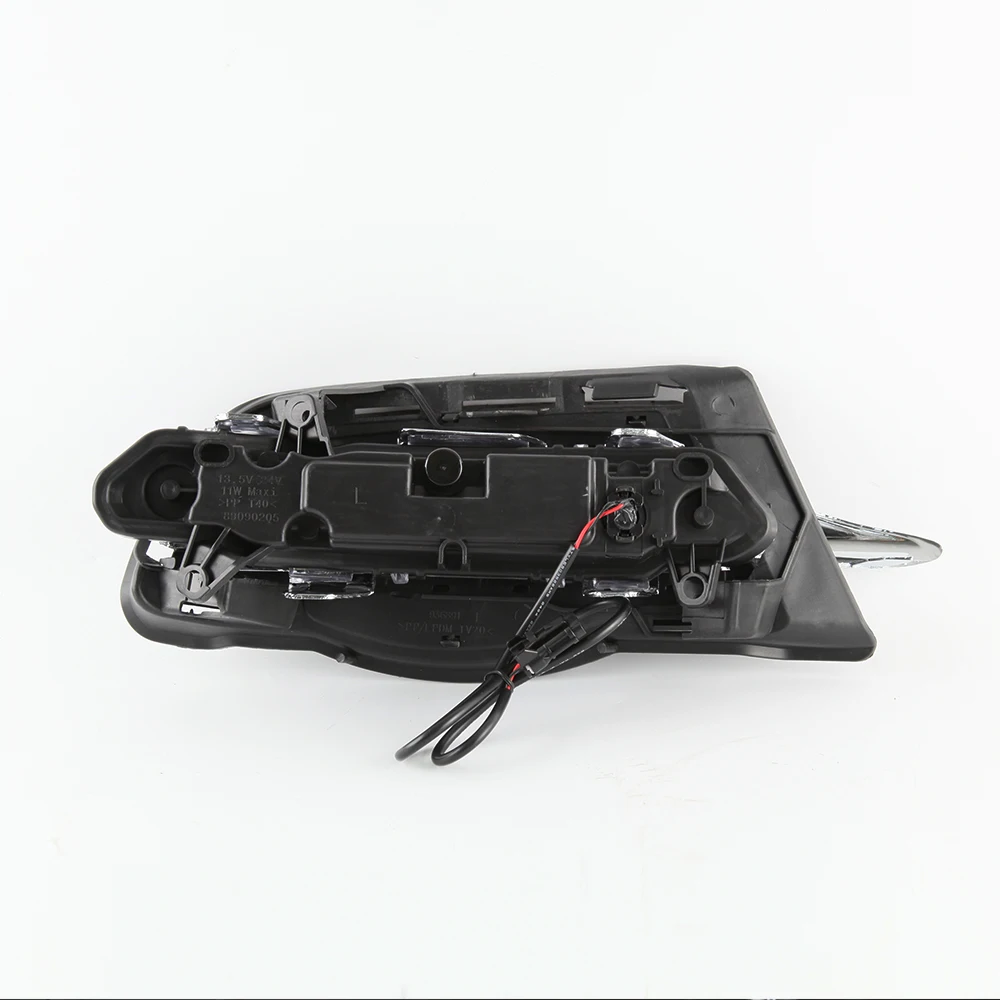 Daytime Running Lights LED Assembly Fog Driving Lamp Cover for Mercedes Benz C Class W204 C180 C200 C250 C260 C300 2008 2010