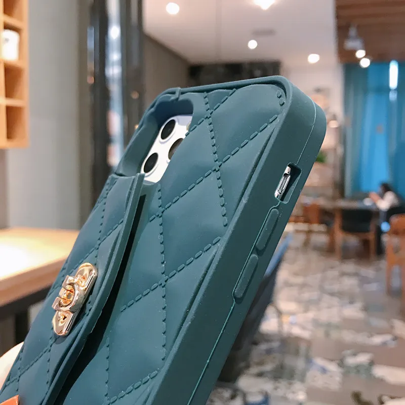 Luxury Silicone Wallet Neck Girls Beautiful Phone Case For IPhone 13 Mini Pro Max 5G Strap Chain Cover factory