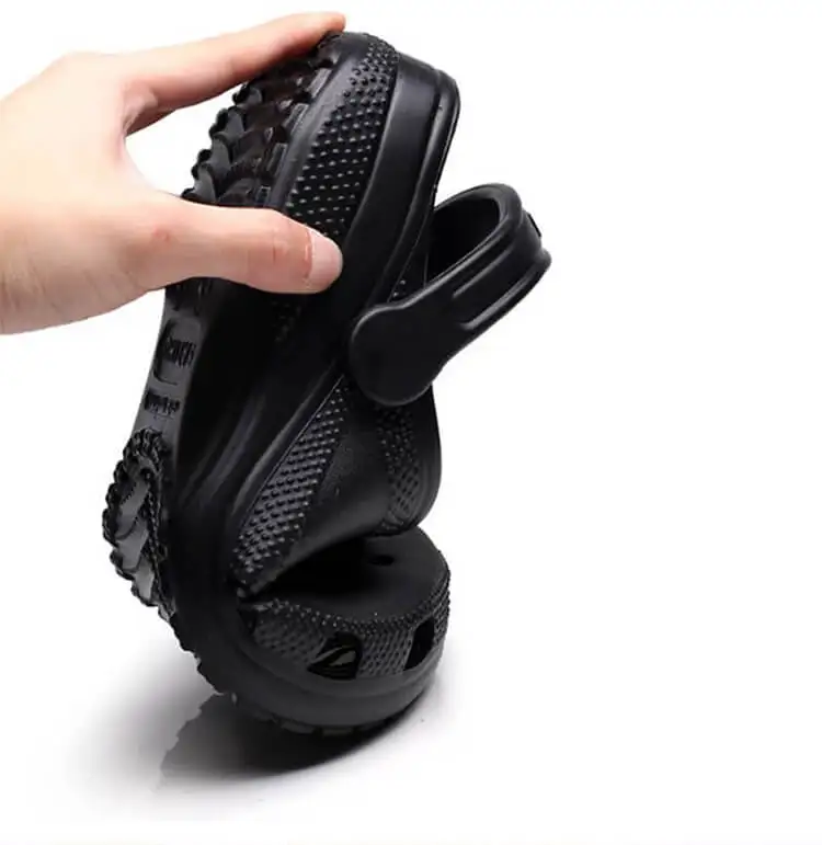 Hole-Sandals-Details_06.jpg