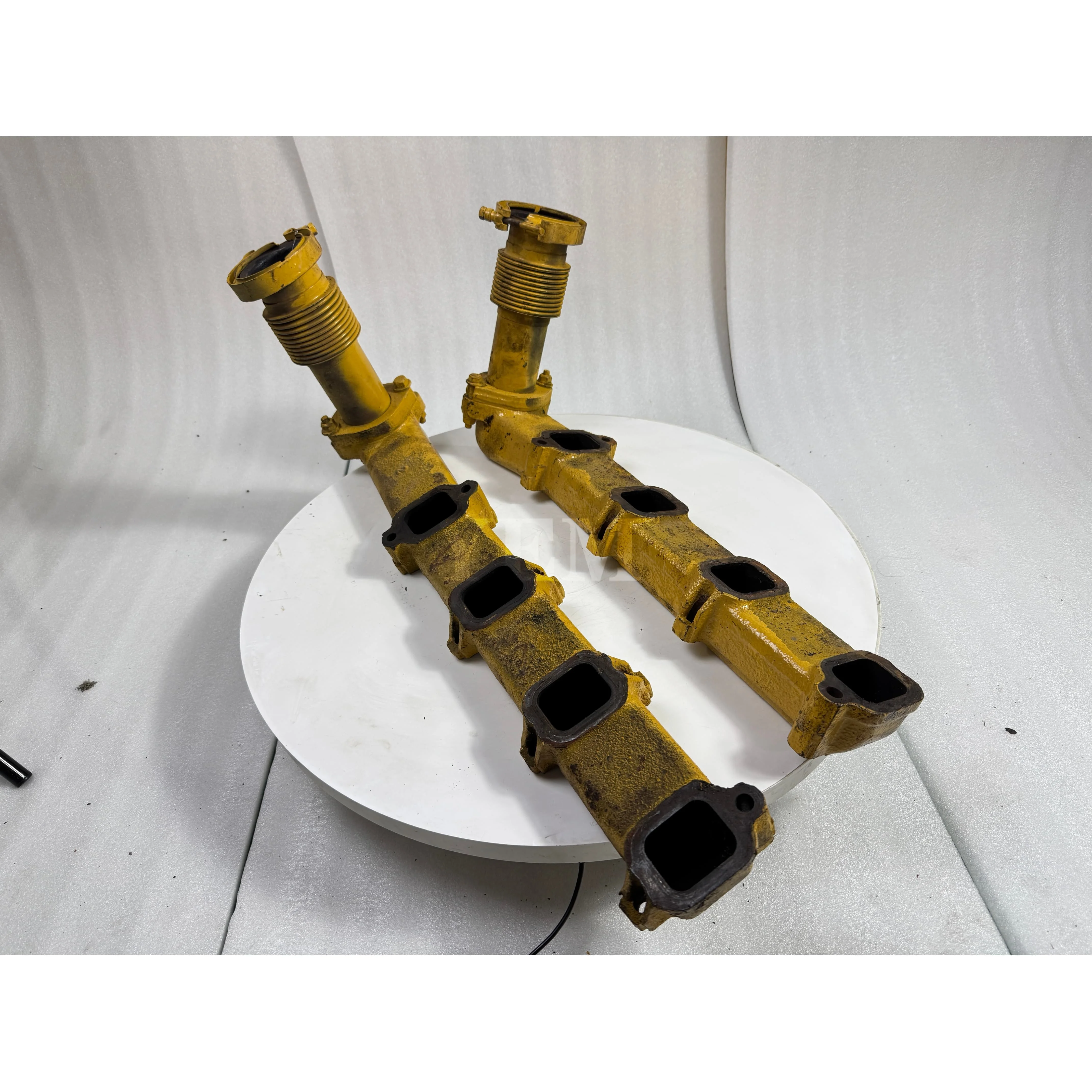 Exhaust Manifold 2W1930 for Caterpillar 3208 High Performance Engine Parts 3