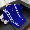 Azul oscuro