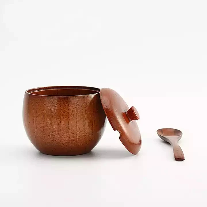 Small portable wooden bottle wooden wine solid salt shaker with lid