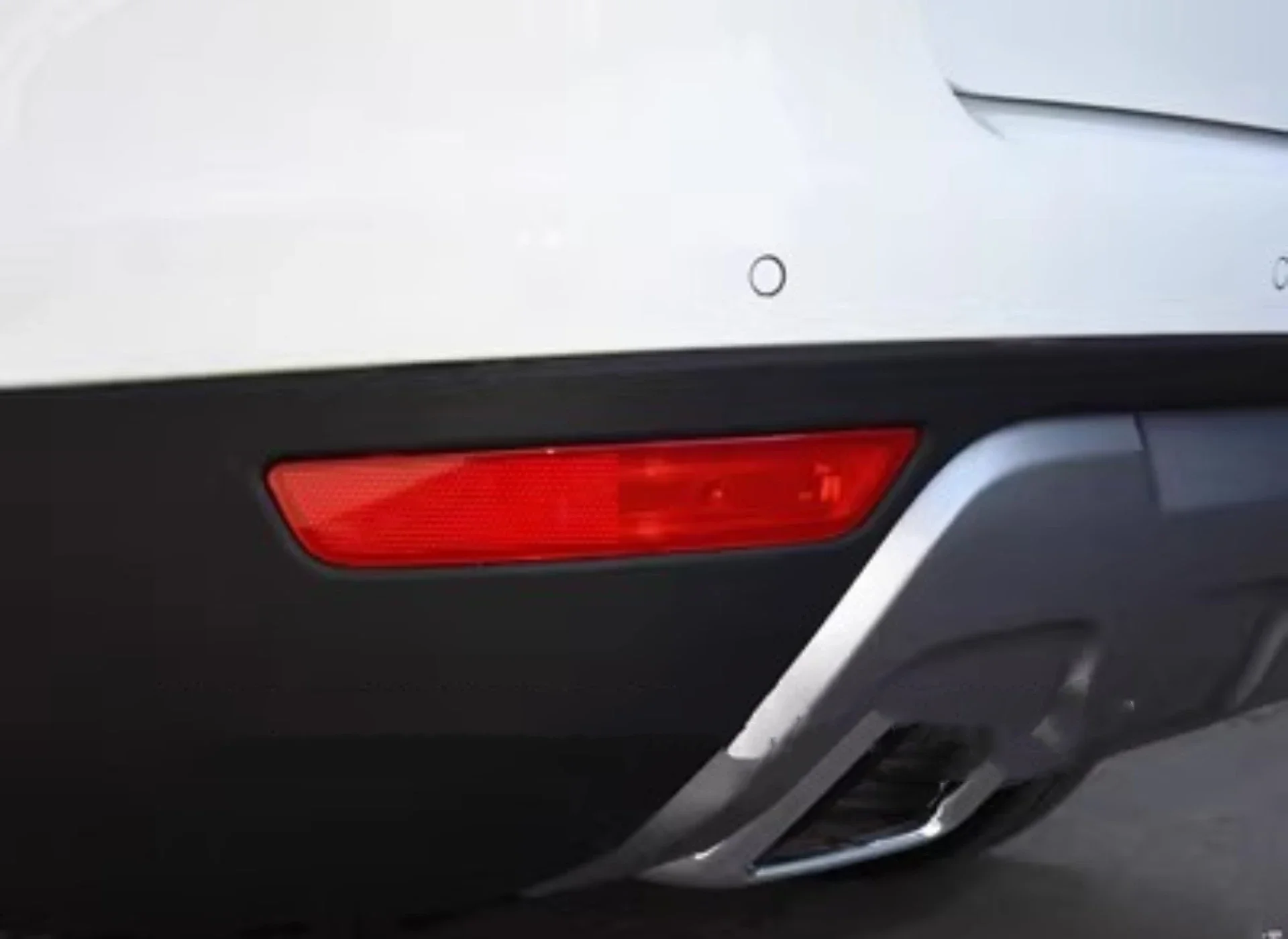 Rear Fog Lamp Assembly For Geely Atlas Suv 16-17 Rear Bumper Light Car ...