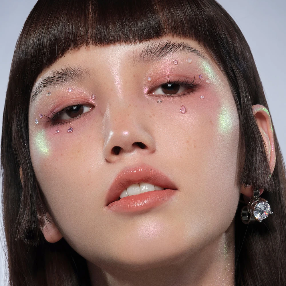 OEM Rainbow Glow Custom Blusher and Highlighters Eyeshadow High Pigmented  Highlighter Makeup Pressed Powder