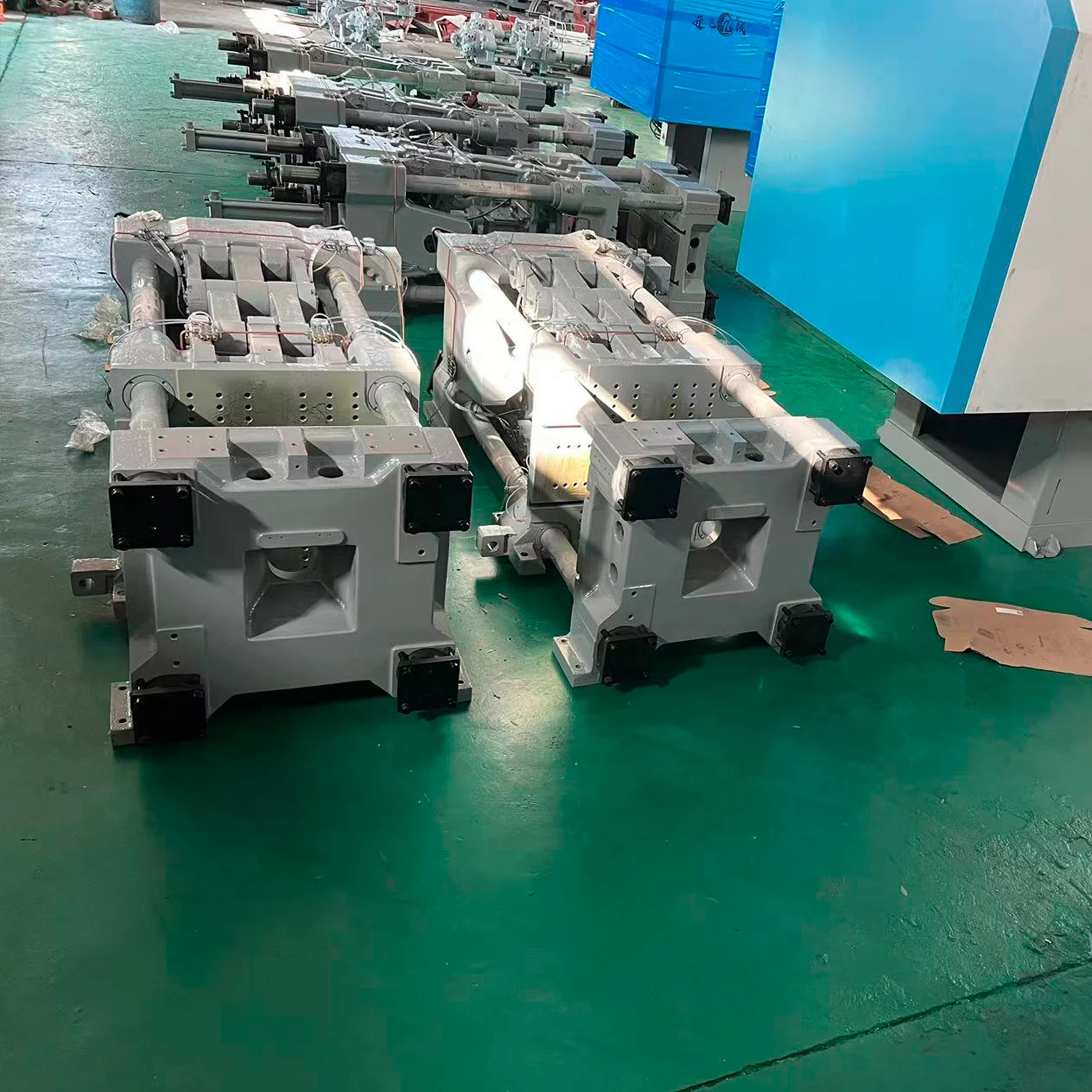 Bulb Lamp Producer Machine Injection Molding Machine