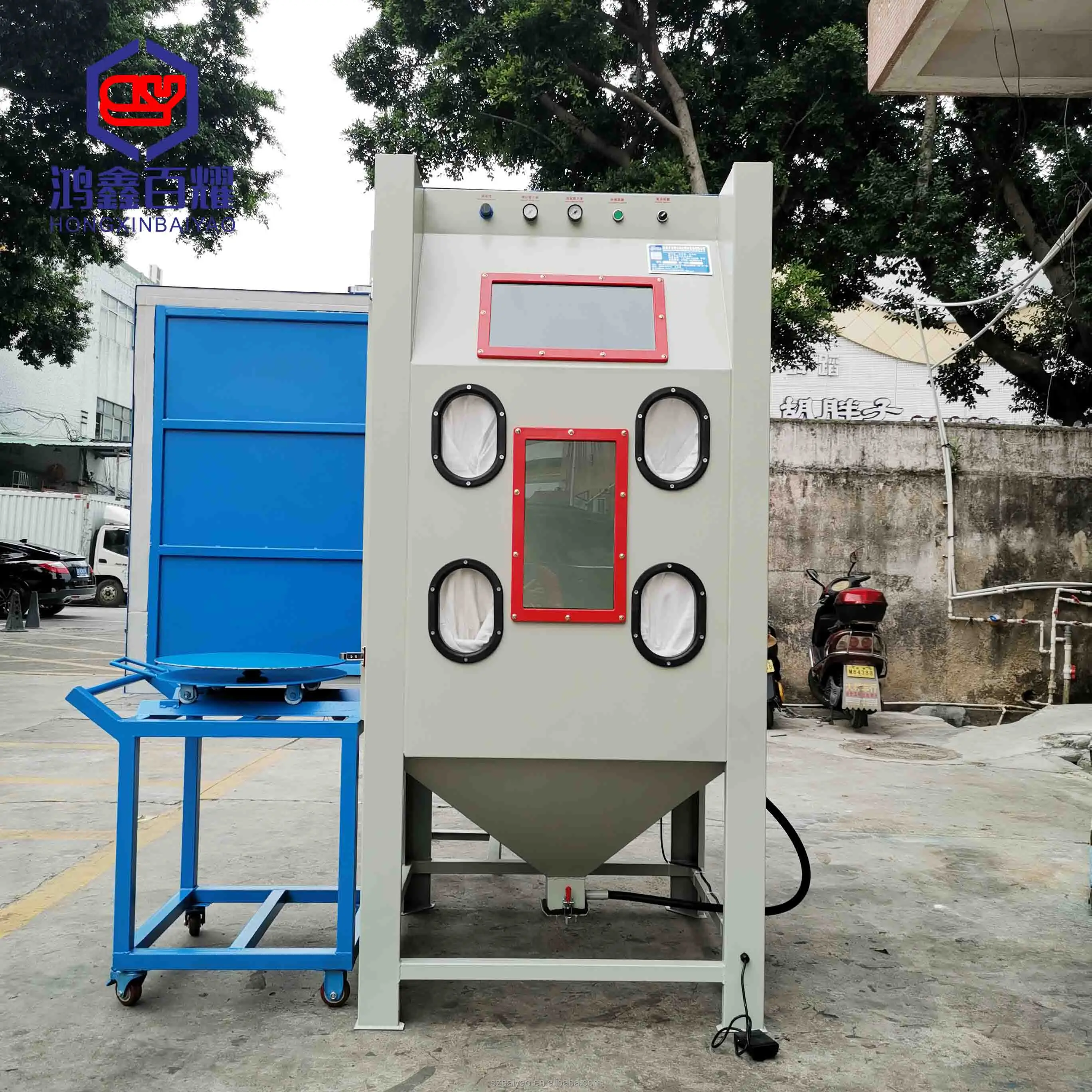 Sand Blasting Machine for Industrial Sand Blasting Machinesand Blast Iron Casting
