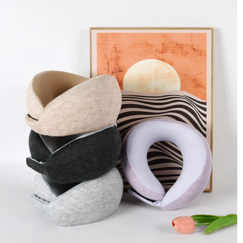 Kids Travel Pillow Image 1