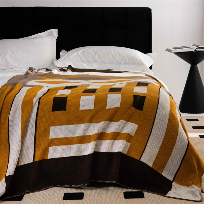 High quality 100% Wool Blend knitted blanket is soft and comfortable 2024 pge factory