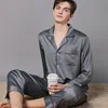 Hombres-Gris
