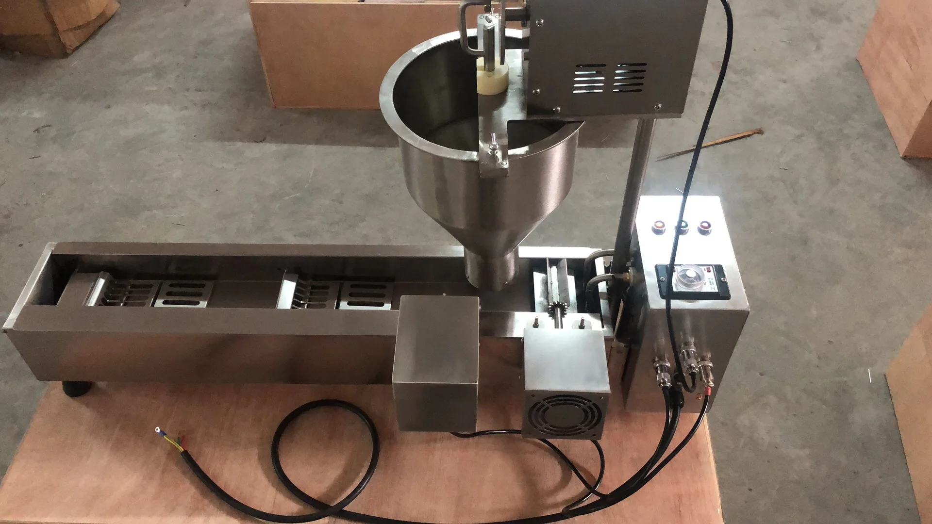 Stainless Steel Automatic Donut Maker Machine Commercial Doughnut Making Machine details