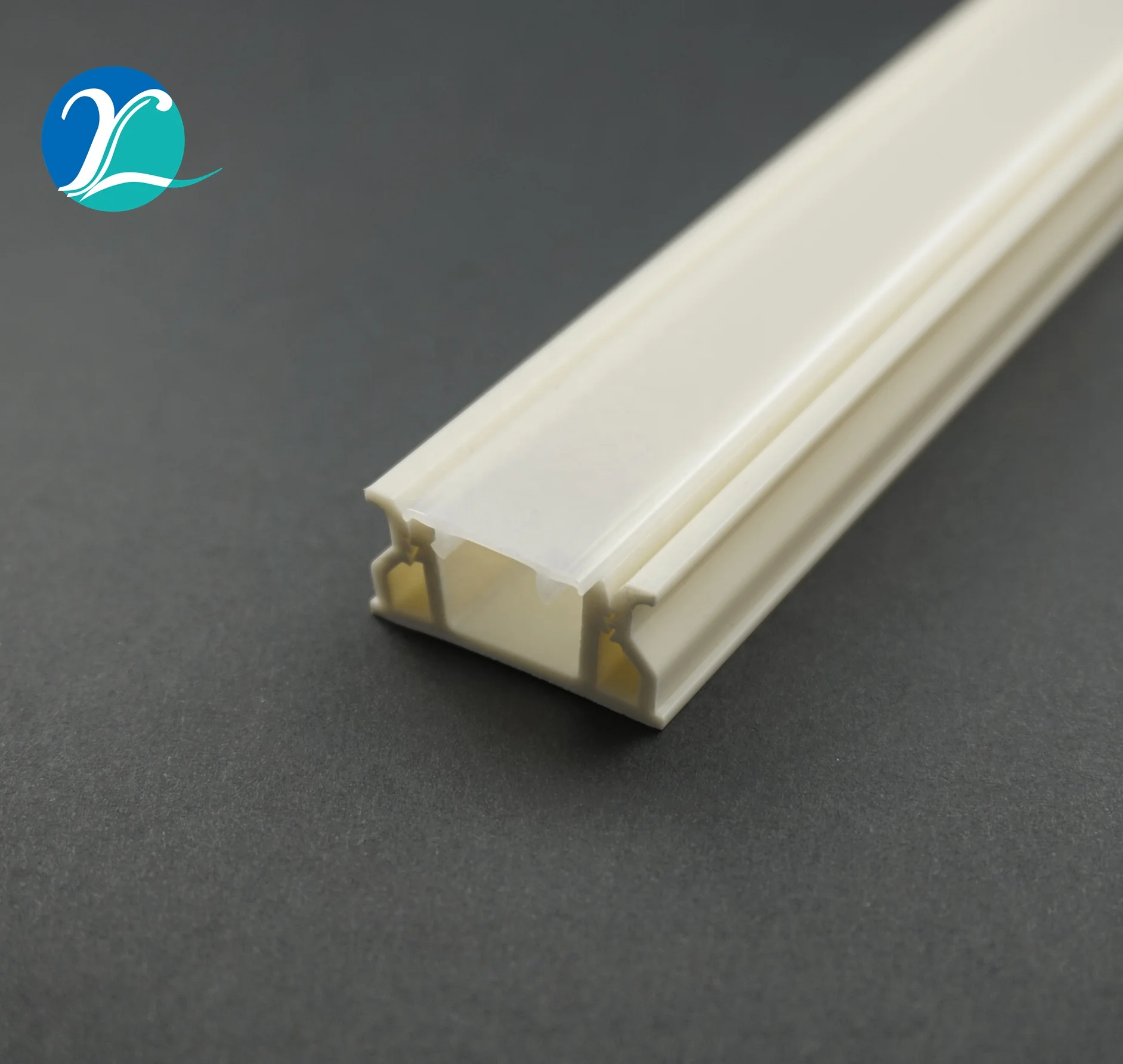 Extrude Pc Profile Clear Plastic Led Strip Light Bar Diffuser to Lampshade c Frosted Translucent Plastic U Channel/ Cover Trench