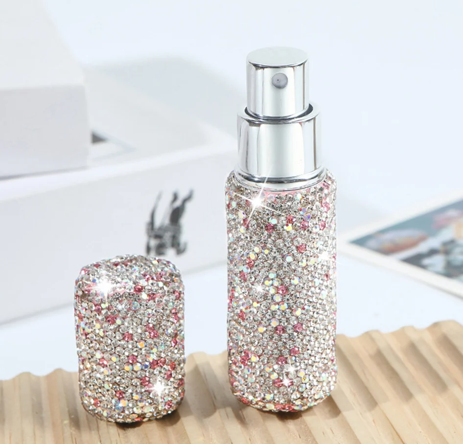 Custom Design Bling Rhinestone Luxury Creative Crystal Small Empty Perfume  Bottle for Traveling Suit Portable Spray Bottle