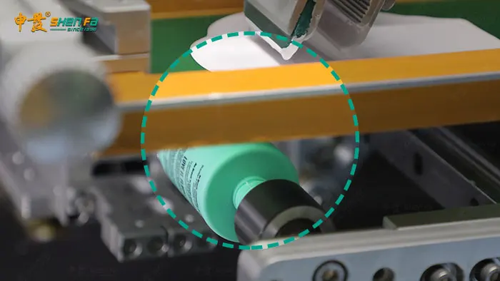 Impresora de colocación automática de la pantalla de seda de 3 colores de la alta exactitud para la botella de leche