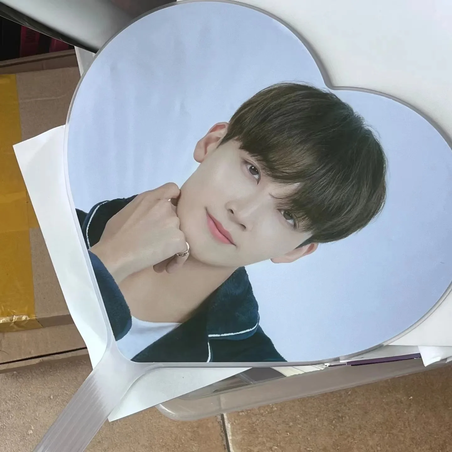 Custom New Plastic Pvc Heart Shape Picket Kpop Mini Fans And Cute Hand