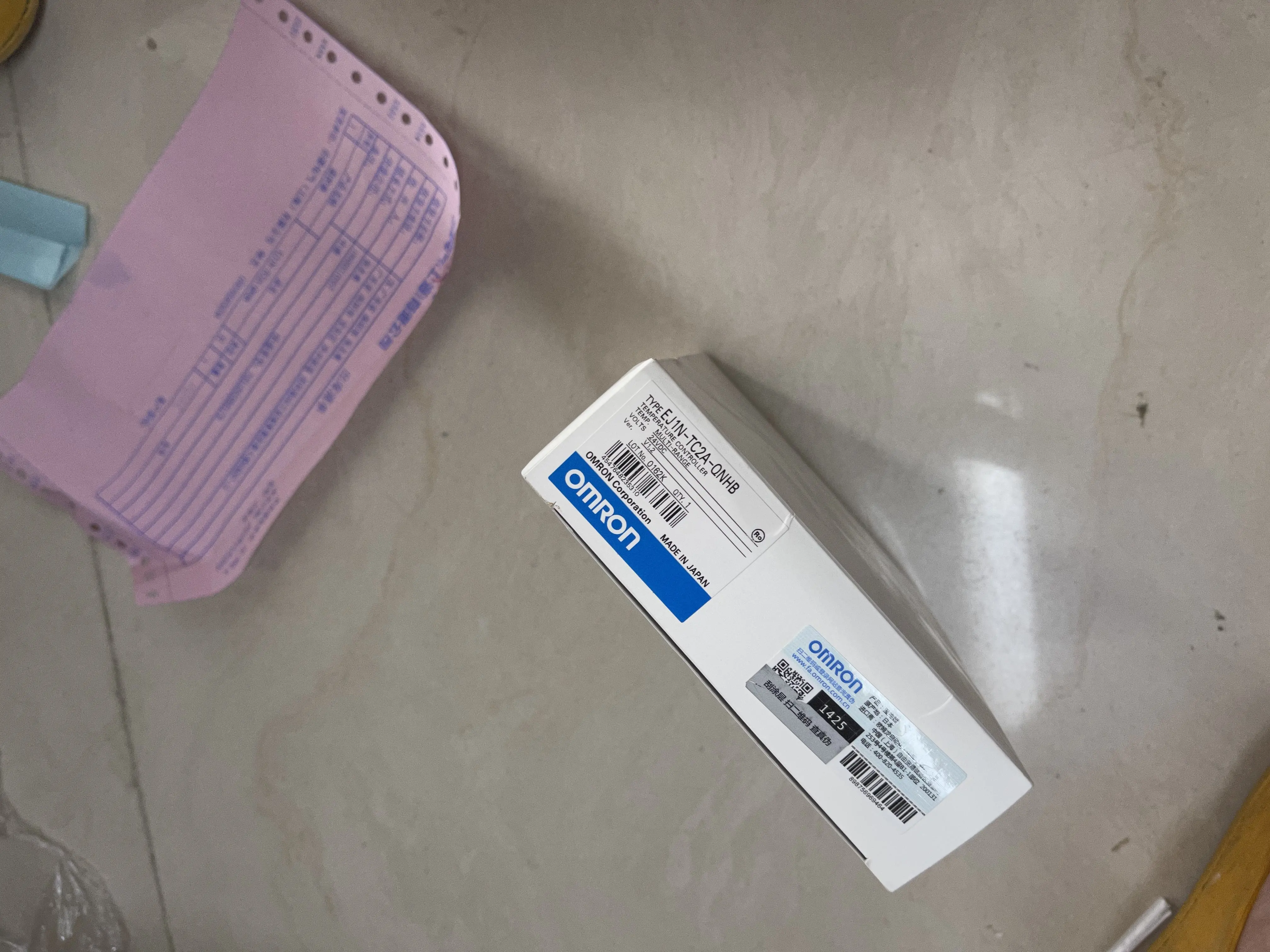 Omron Temperature Controller EJ1N-TC4A-QNHB