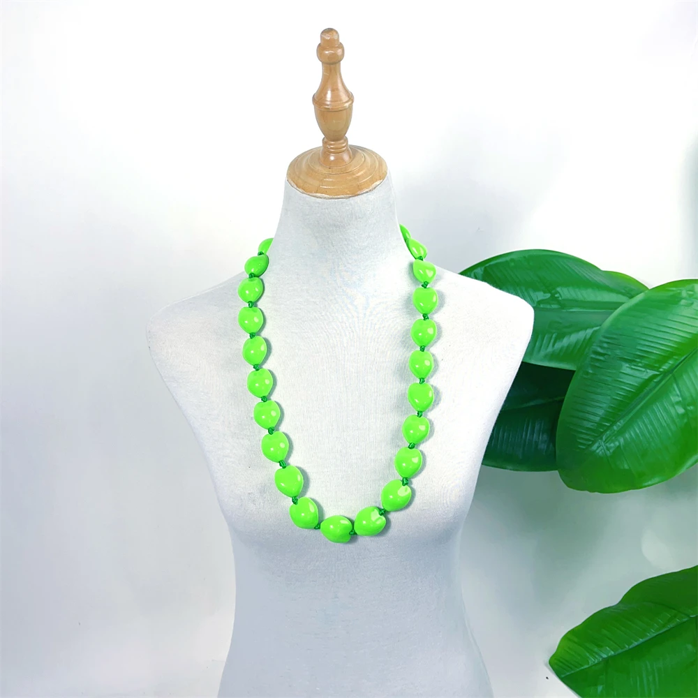 Hot Selling Solid Color Kukui Nut Lei Necklace Tropical Fashion Acrylic Hawaiian Island Graduation Jewelry for Parties Weddings