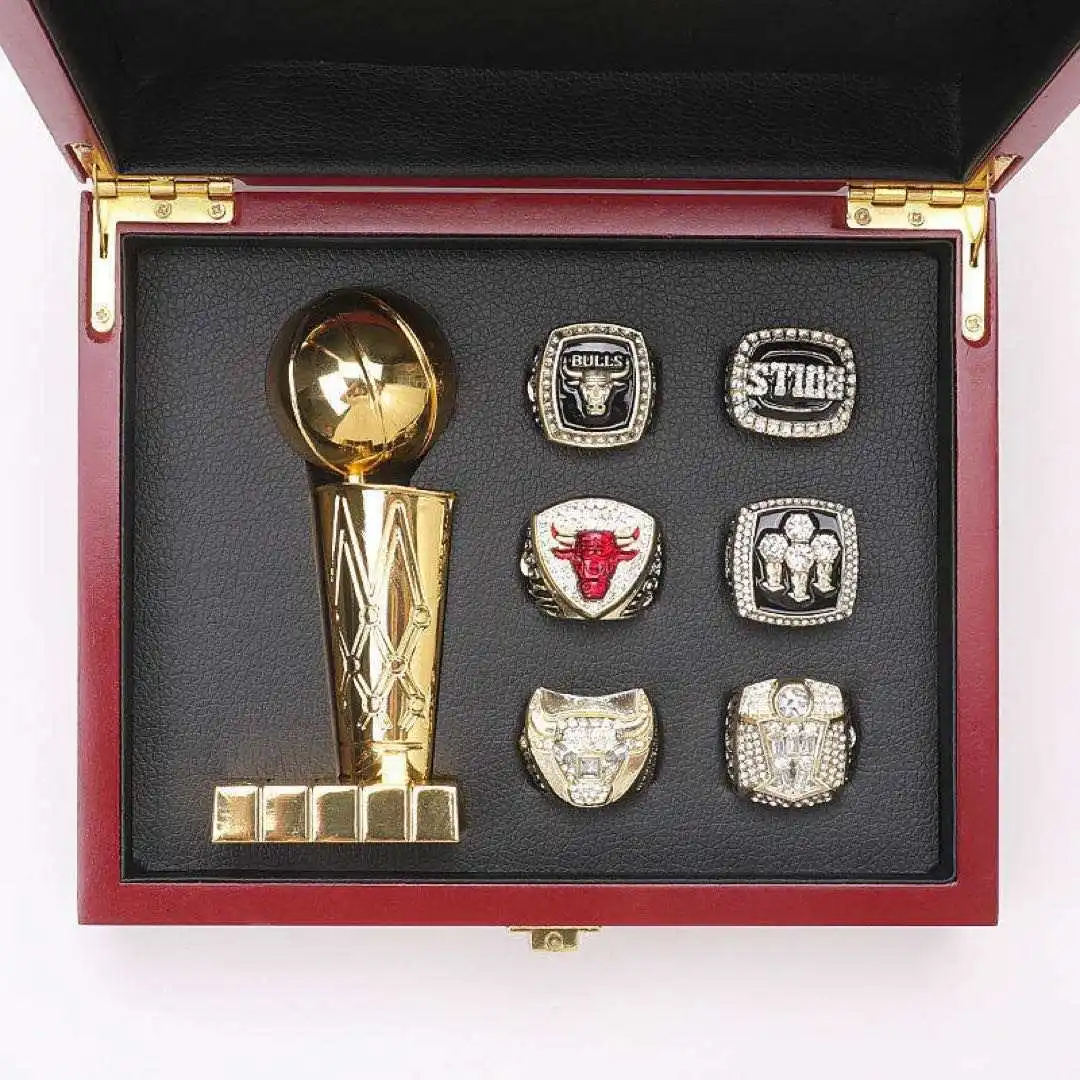 1998 Michael Jordan Chicago Bulls Six Time NBA Championship Gold Ring &  Diamonds