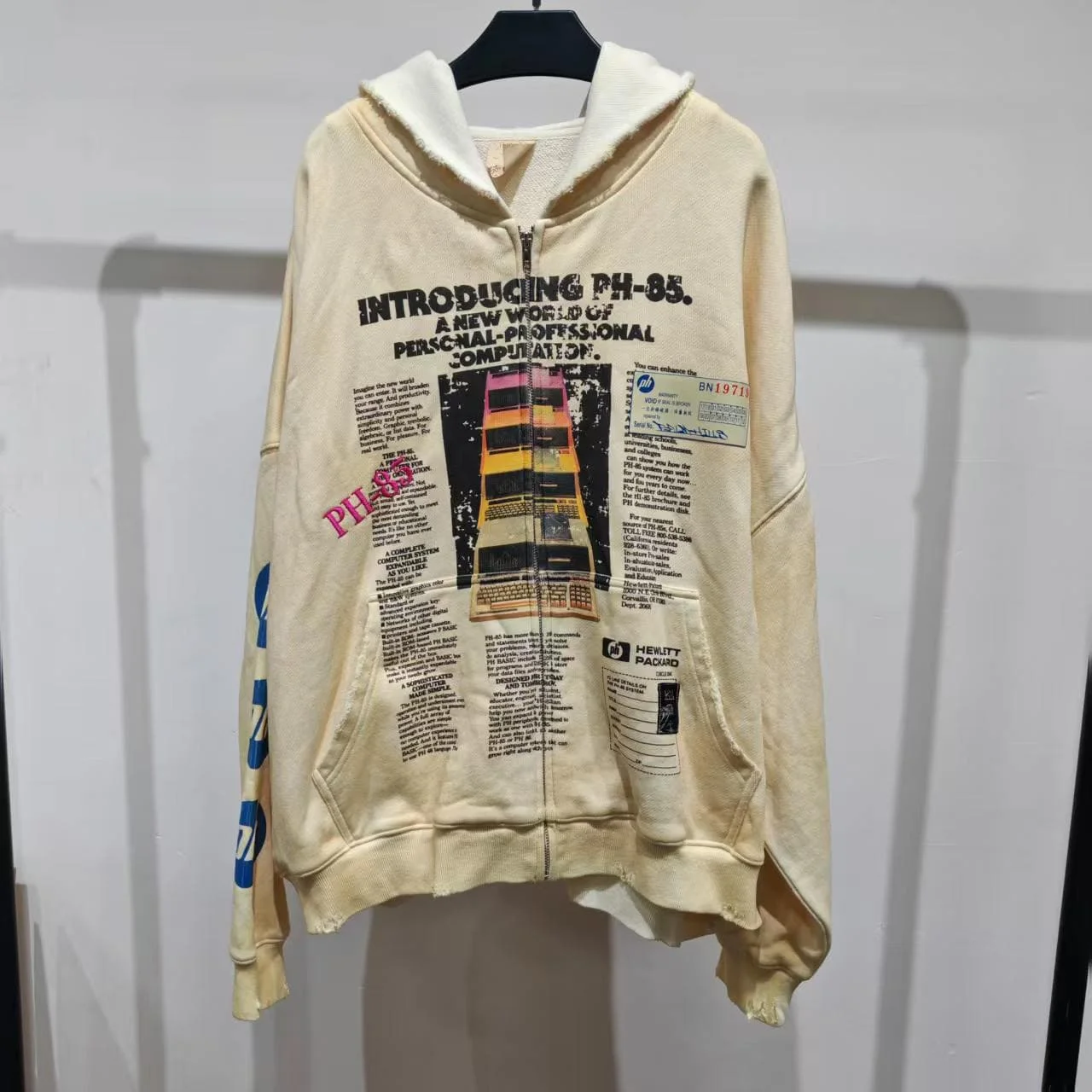 Custom Cream Vintage Distressed Zip up Hoodie Men Newspaper Collage Print Oversized Grunge Loose Streetwear Outer Jacket gallery 4