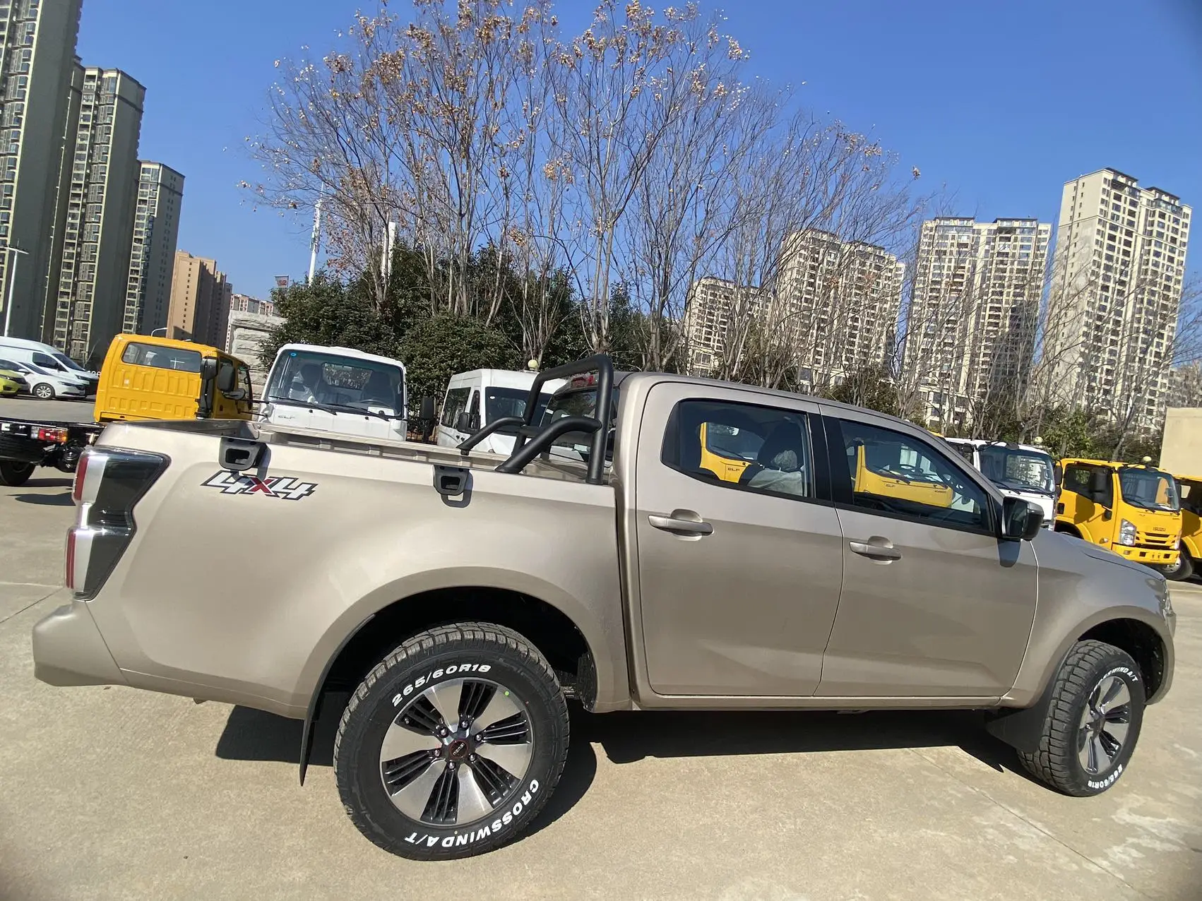 product for isuzu explorer t30 5 seater mini truck 4x4 automatic 4wd pickup double cabin  diesel single row left steering new condit-2