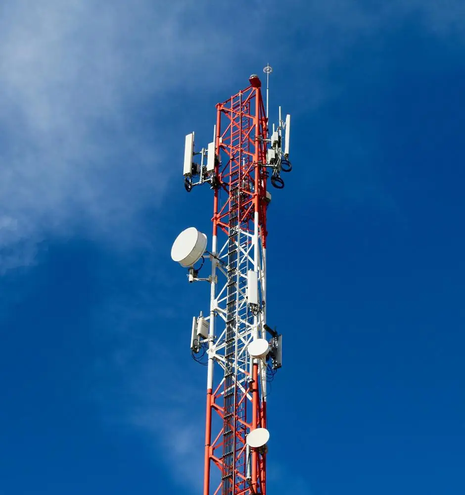 
 Оцинкованная многофункциональная стальная спутниковая антенна мобильная телекоммуникационная башня  