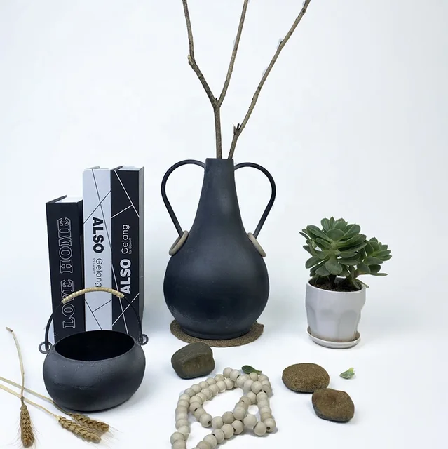 Lander Black Metal Flower Home Decoration Vase For Home Decor With Two Wood Rings