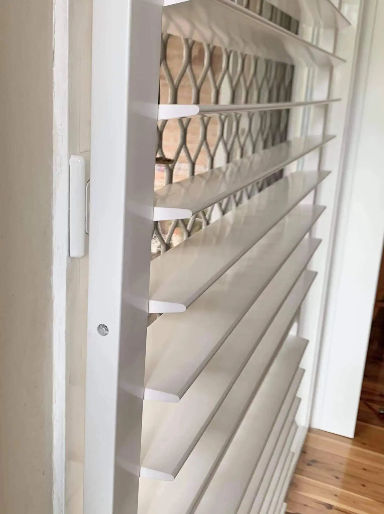 Customized European Style Exterior Decorative Window Shutters With White Color PVC Frame Plantation Shutters