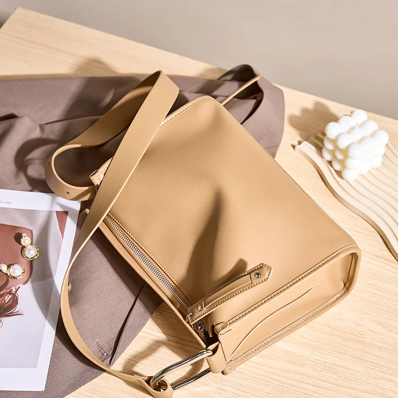 Factory Supply High Quality Leather Crossbody Hand Bag Handbags Custom Leather Cowhide Bag for Women’s Shoulder Bags