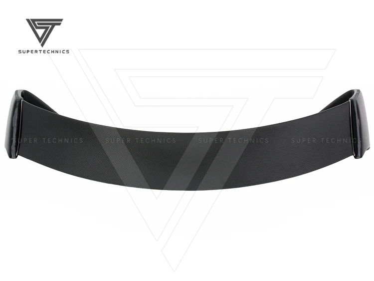 ニッサン R35 GTR 用カーボンファイバー製リアスポイラー