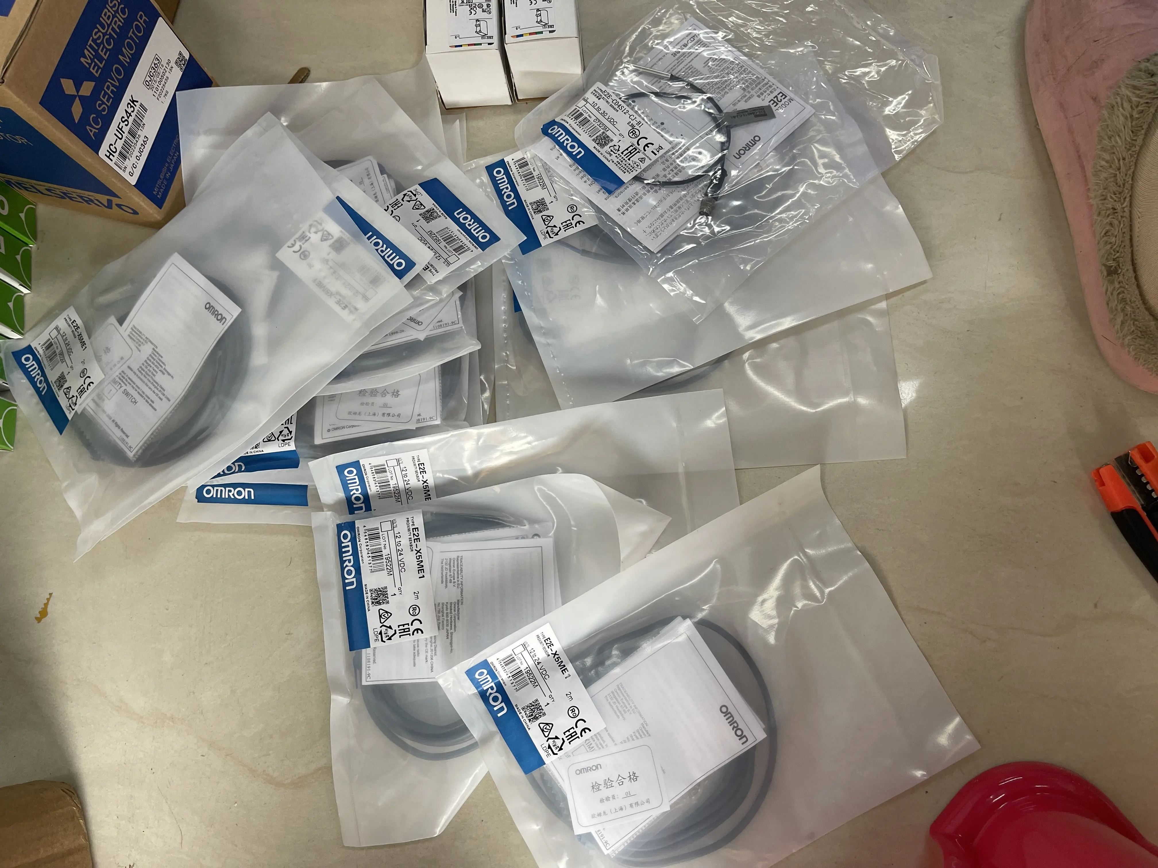 Omron Proximity Sensor E2E-X5ME1