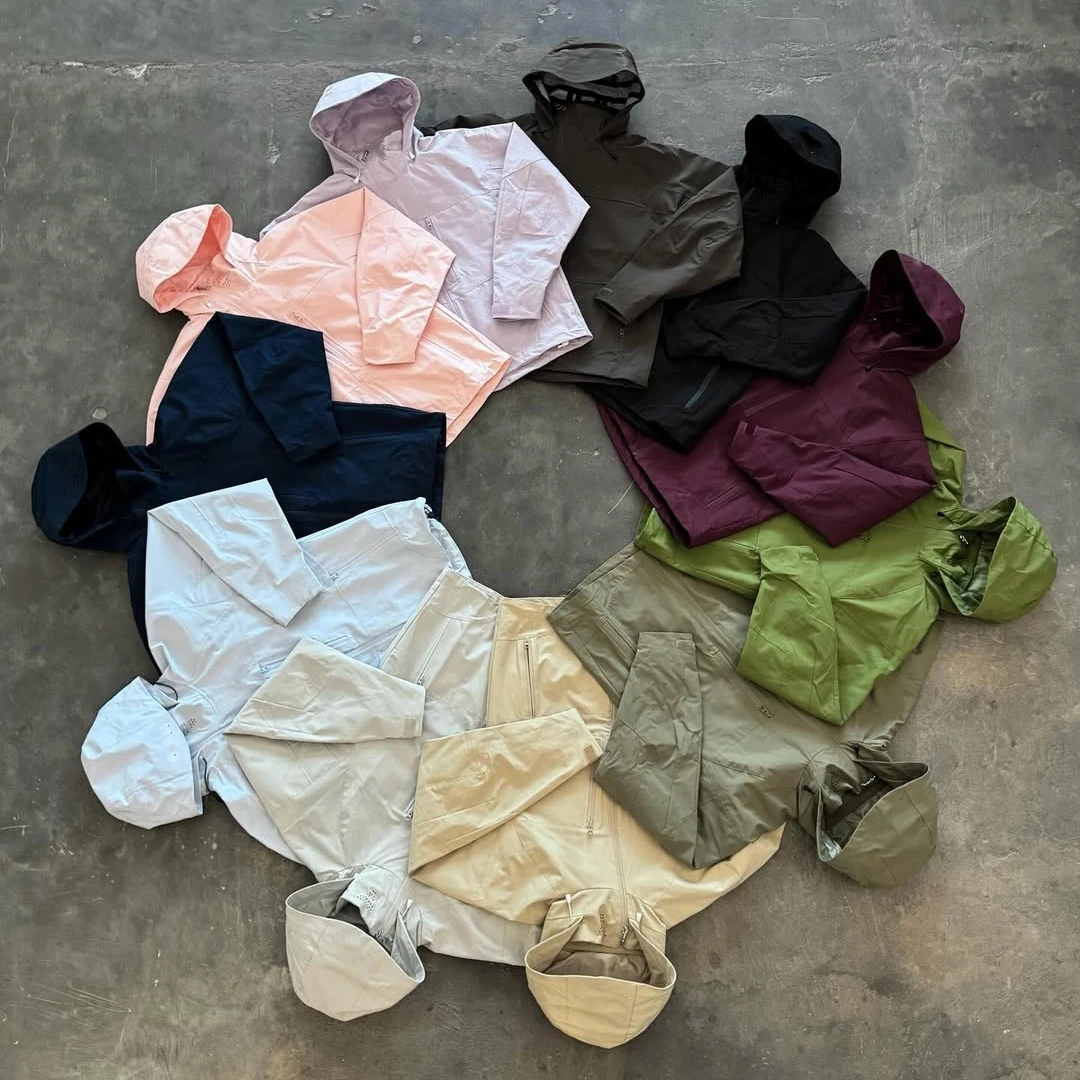 XINSHENG Custom Mens Waterproof Sportswear Outdoor Zip up Nylon Windbreaker Track Jacket with Hood for Men manufacture