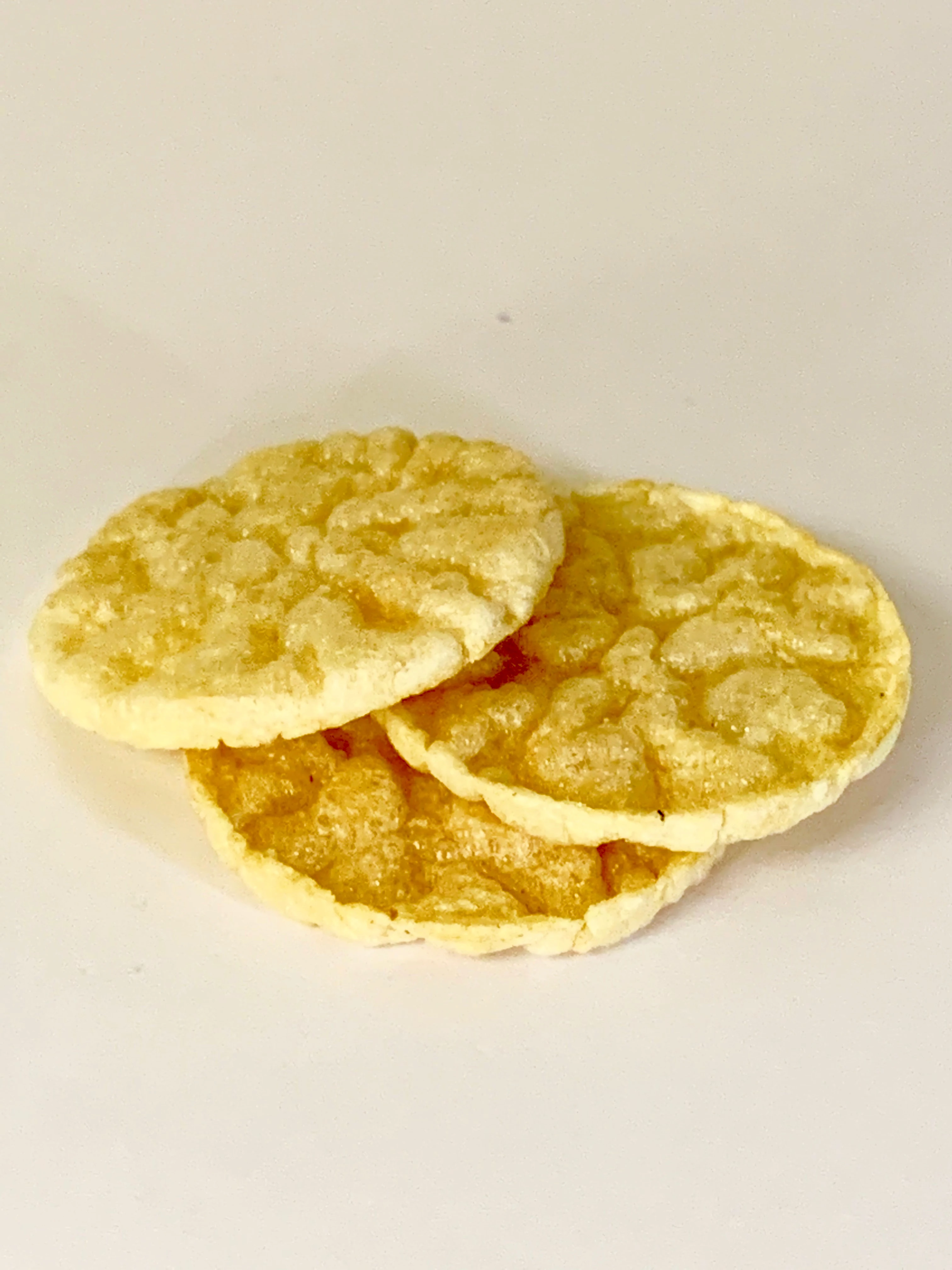 Картофельные чипсы с хрустящим рисовым крекером