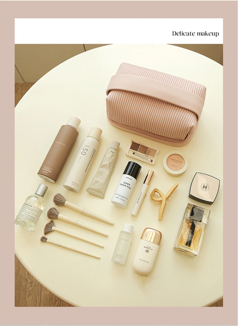 Custom Wholesale Double Layer PU Luxury High-End Travel Makeup Case Organizer Cosmetic Bags For Women