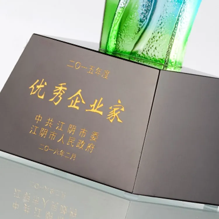 Small Bridge New Design Wholesale Glass Awards Trophies UV Printing Customize Anniversary Liuli Crystal Trophy details