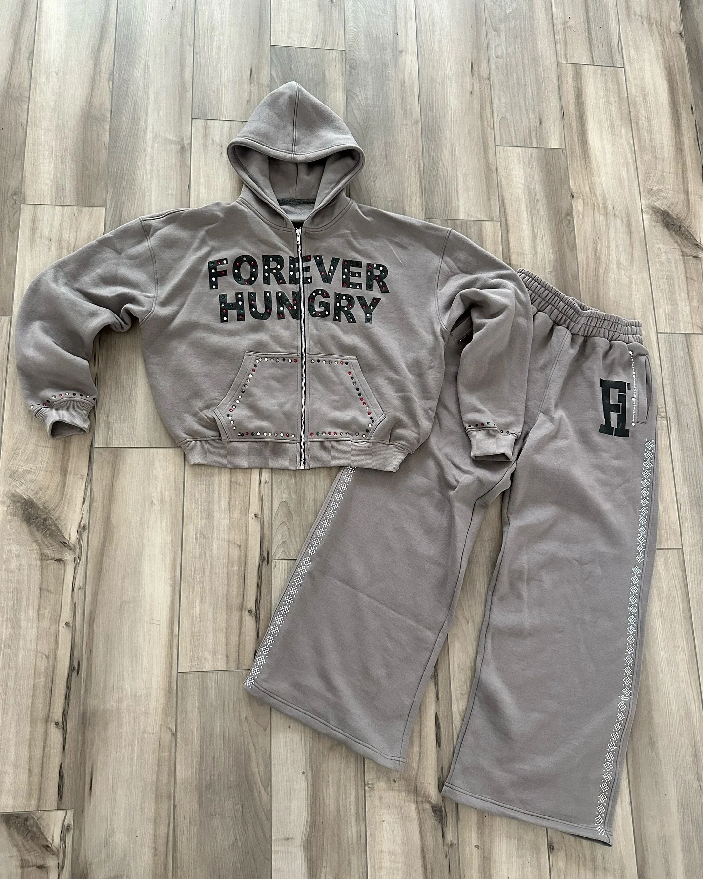 Salati Custom Sportswear Jogger Flared Sweatpants and Hoodie Set Jogging Suits Rhinestone Sweatsuit Acid Wash Tracksuits for Men