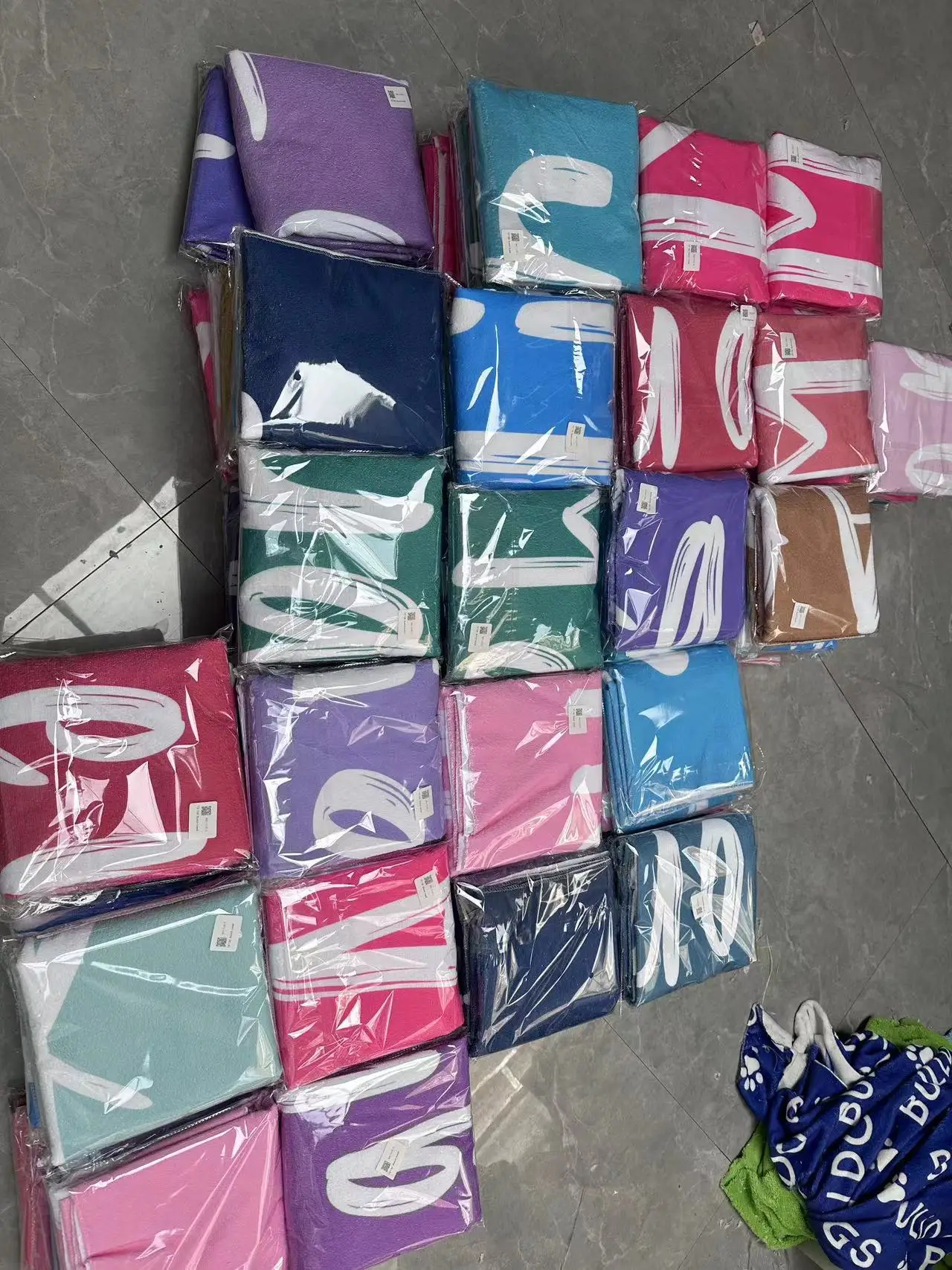 Индивидуальное имя и шрифт стиль пляжное полотенце для детей взрослых индивидуальный подарок отпуска банное