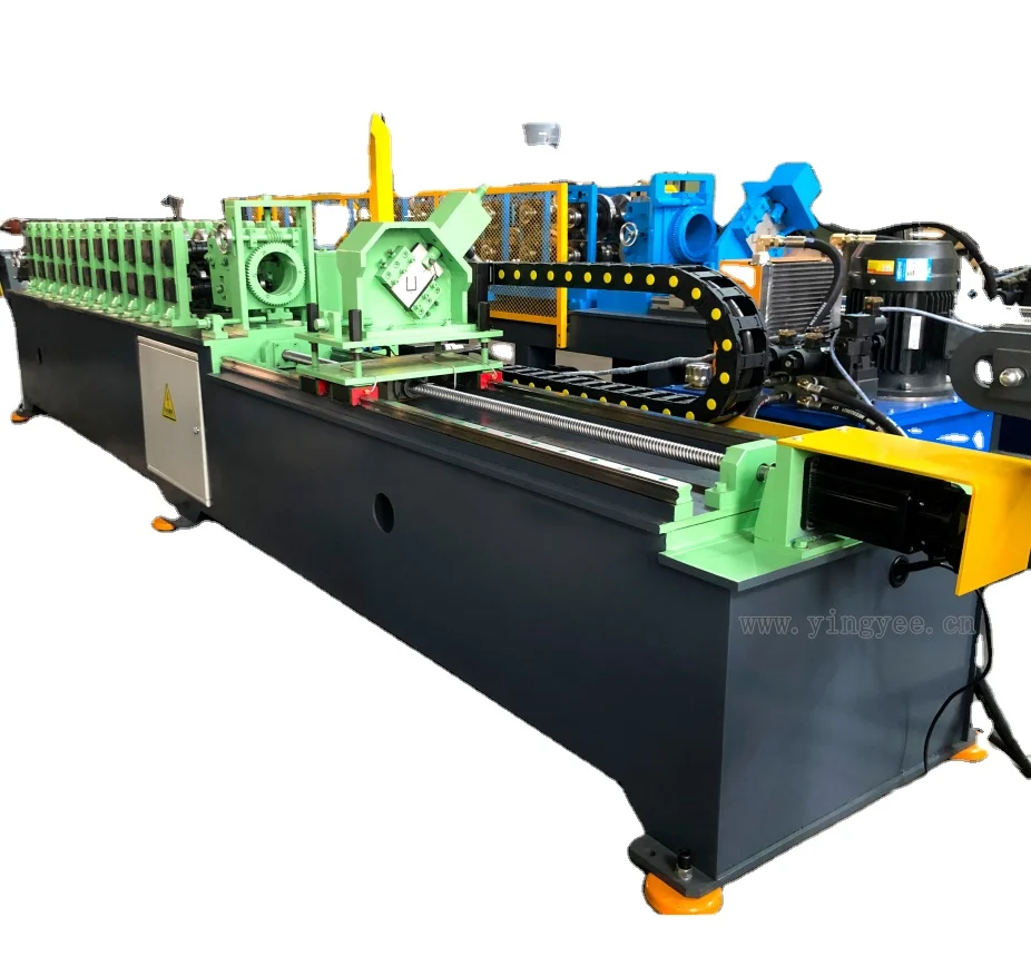 High speed  light keel roll forming machine no stop cutting