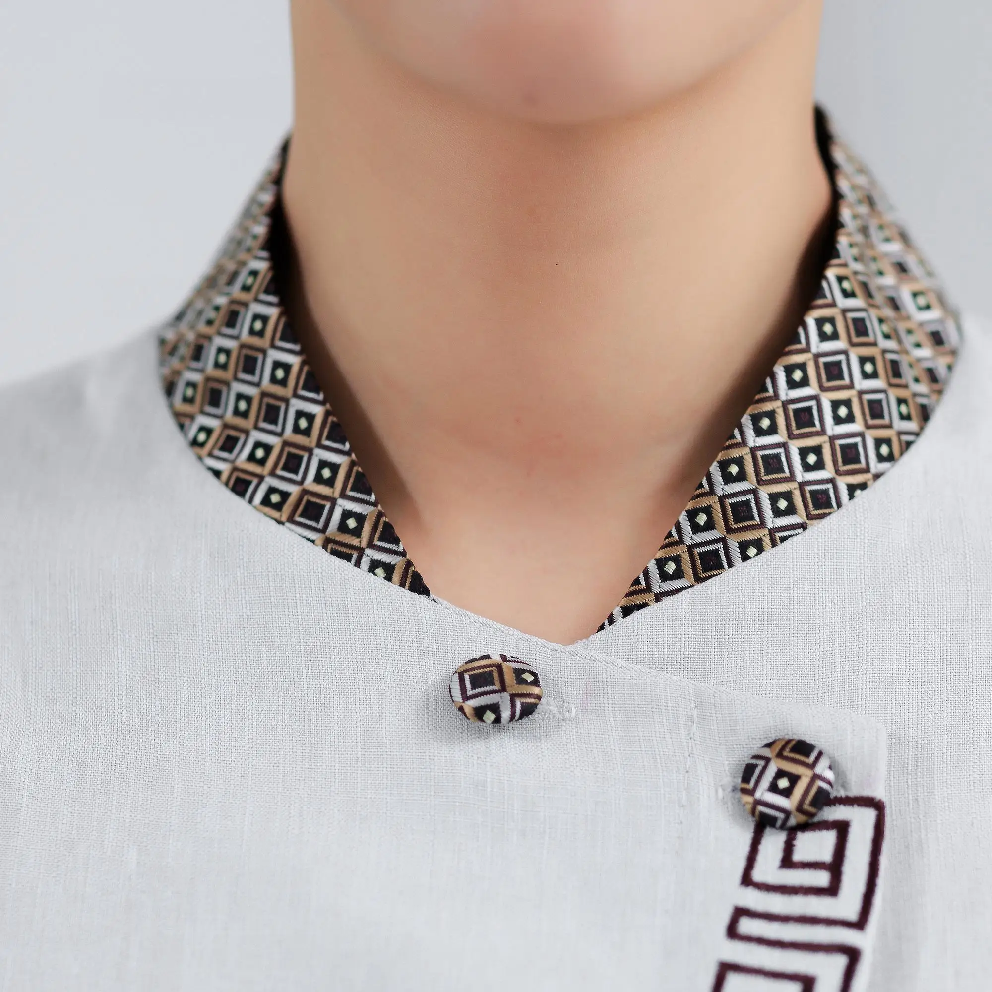 Factory Priced Hotel Cleaning Work Tunic Customized Logo Restaurant Housekeeping Uniform for Cleaners Near Me