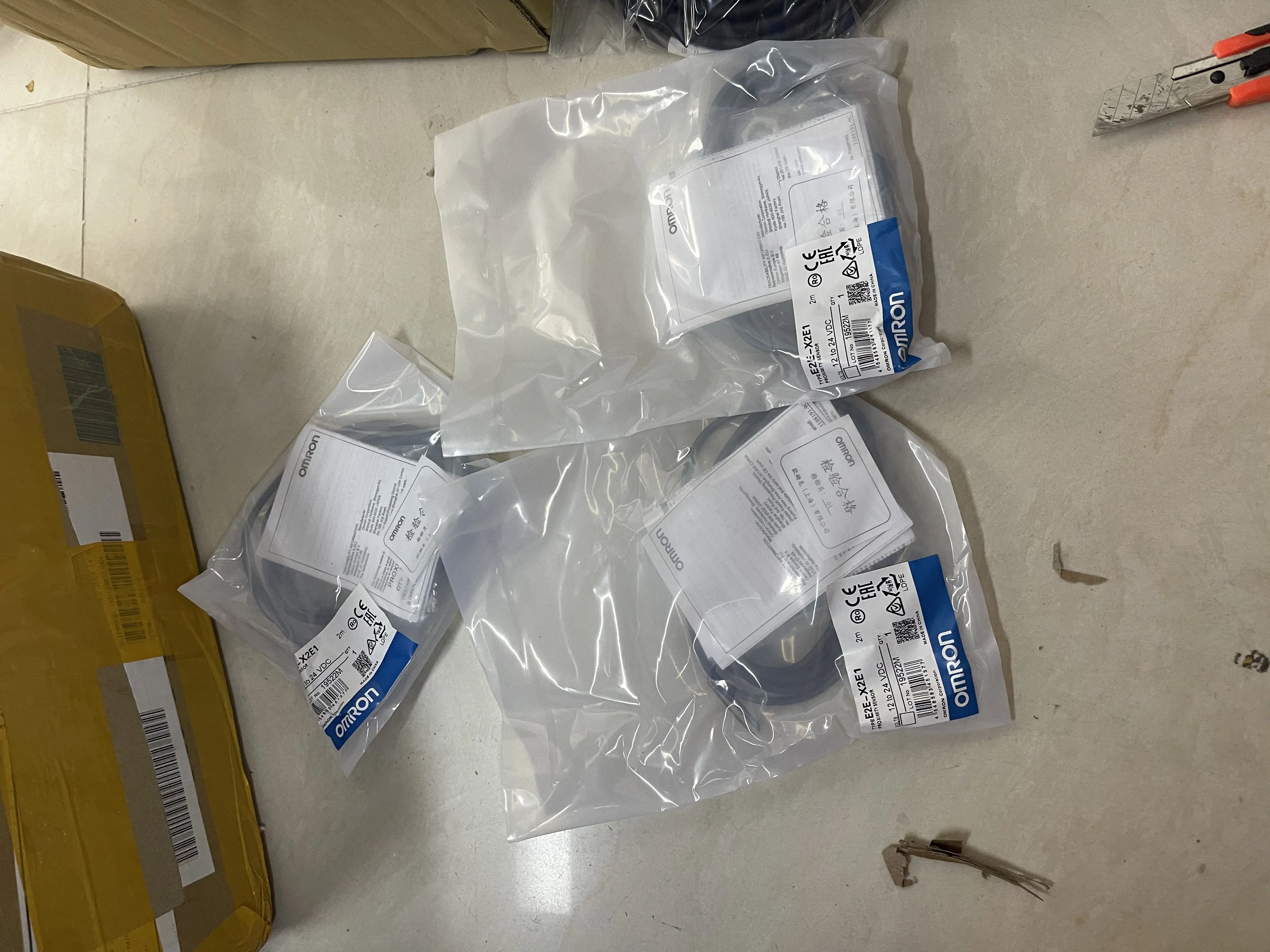 Omron Proximity Sensor E2E-X2E1