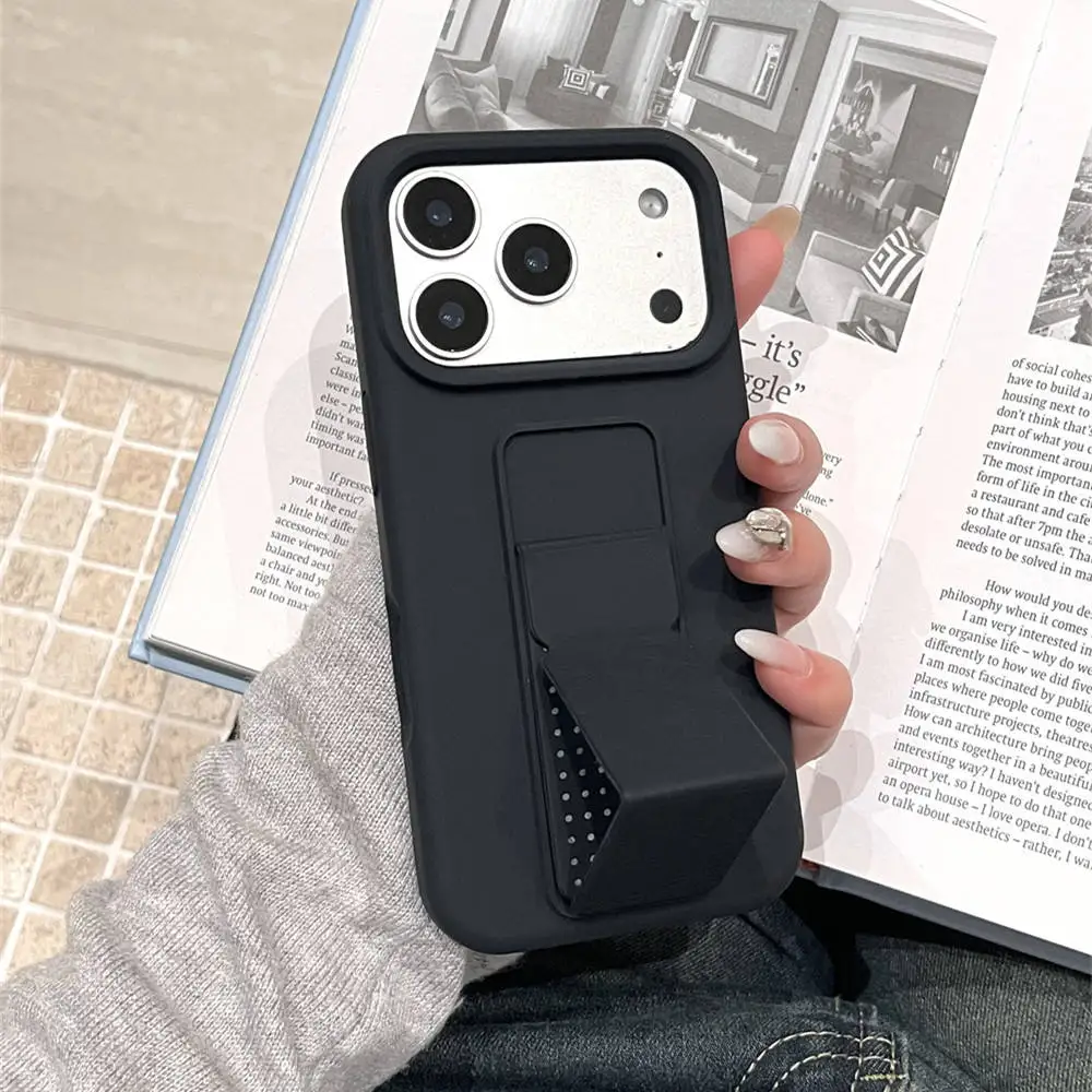 2026 Hot Selling Luxury Shockproof Soft Liquid Silicone Phone Case Strip Stand for 17Pro Max 17air 17pro Anti-Yellowing case