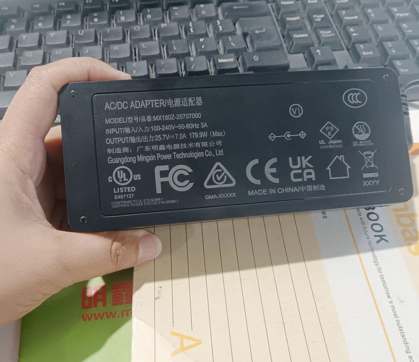 AIRCRAFT AUR-24V 電源供給装置 24vdcスイッチング電源アダプター6a 7a